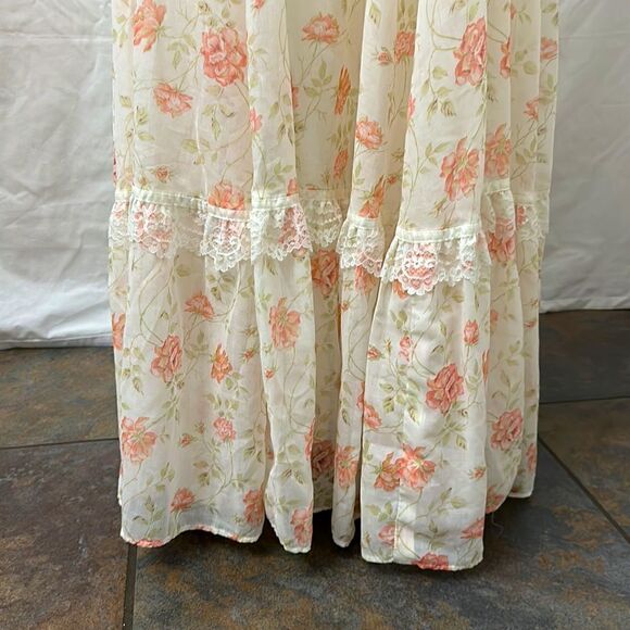 Vintage Gunne Sax Rose bush lace up dress size 5 - Picture 4 of 16